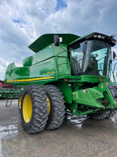 9770 STS JOHN DEERE COMBINE