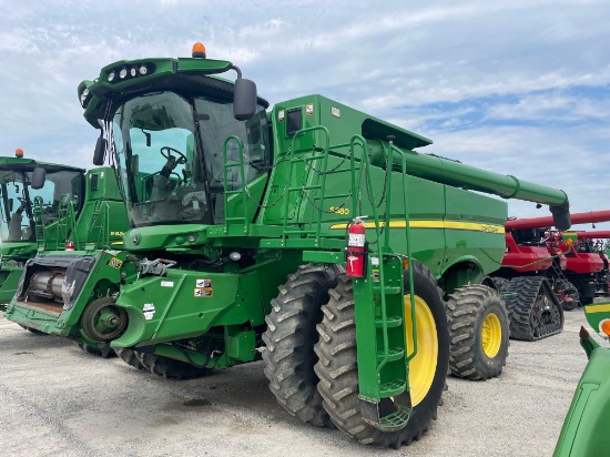 S680 JOHN DEERE COMBINE