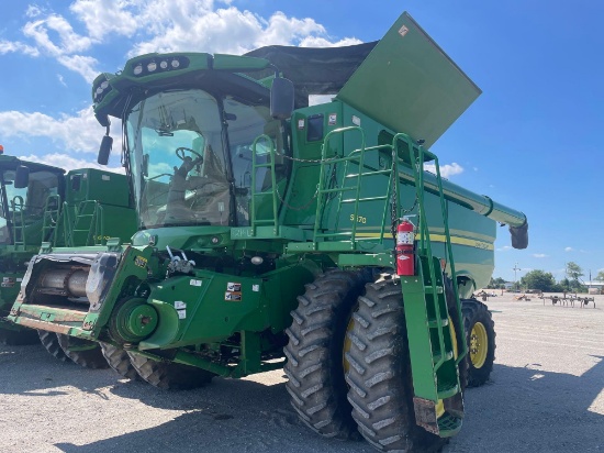 S670 JOHN DEERE COMBINE, 2013 YR.