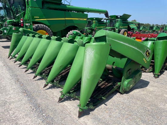 893 JOHN DEERE CORN HEAD, 2001 YR.