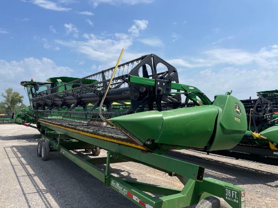 630D JOHN DEERE DRAPER PLATFORM, 2010 YR.