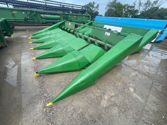 JOHN DEERE CORN HEAD