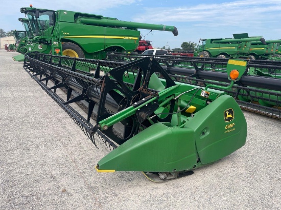 635F JOHN DEERE PLATFORM, 2005 YR.