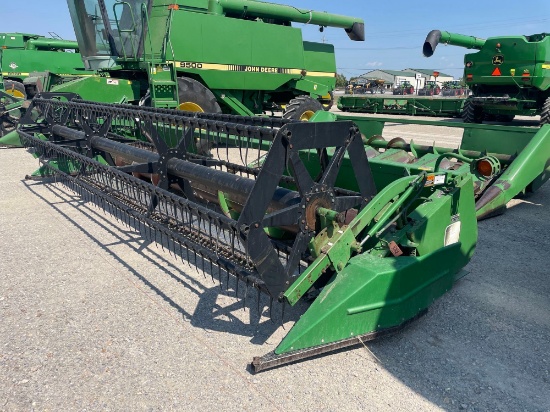 920 JOHN DEERE PLATFORM, 1995 YR.