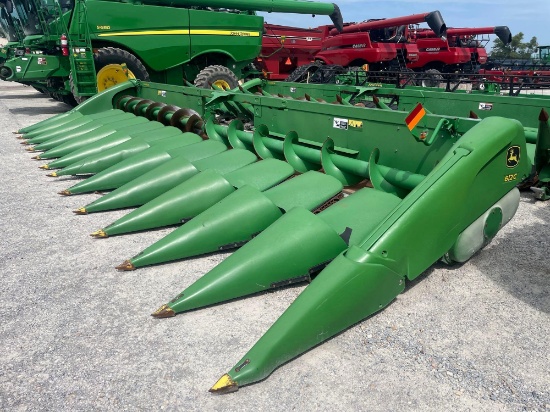 612C JOHN DEERE CORN HEAD, 2013 YR.