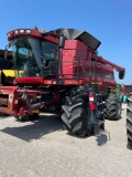 8120 CASE IH COMBINE