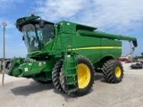 S670 JOHN DEERE COMBINE, 2014 YR.
