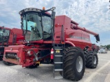 7240 CASE IH COMBINE, 2015 YR.