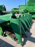 693 JOHN DEERE CORN HEAD