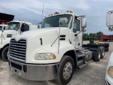 MACK DAY CAB SEMI