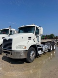 MACK DAY CAB SEMI