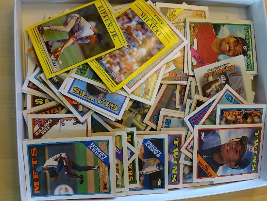 Grouping of Baseball Cards