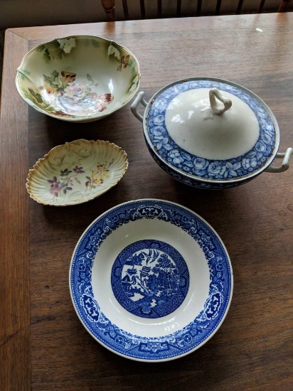 Porcelain lot