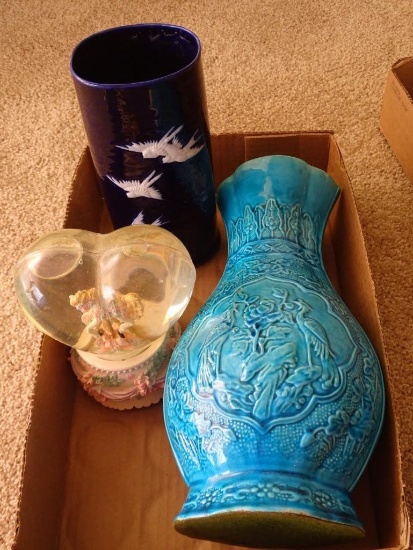 2 vases and carousel horse globe (PICK UP ONLY)