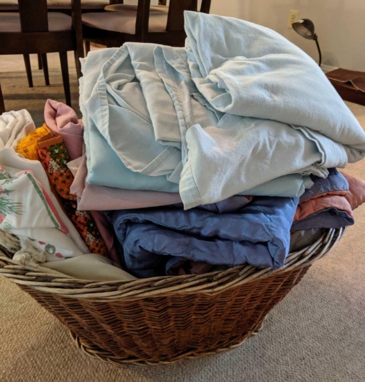 Basket of linens (Pick-up only)