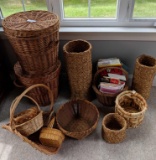 Large grouping of baskets (Pick-up only)