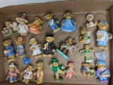 Tray Lot of Cherished Teddy Figures