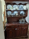Two-Part Hutch