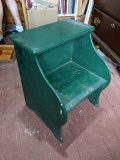 Green Painted Step Down Stand/Stool