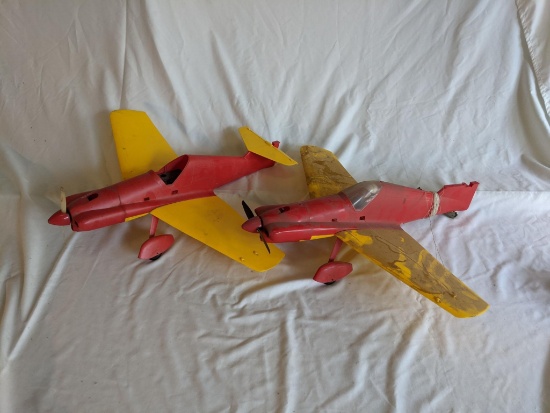 2 Cox Plastic Toy Planes