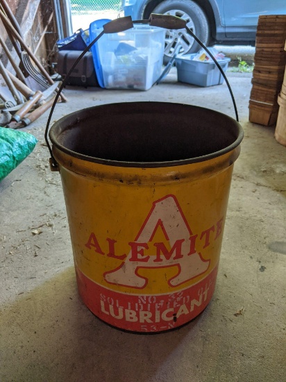 Metal "Alemite" Lubricant Bucket with Handle, No Lid