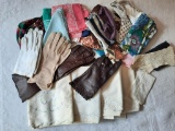 2 Pairs of Pillow Cases, Scarves & Gloves