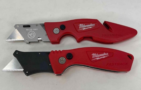 2 Milwaukee Fastback Utility Knives