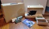 Singer Futura 900 Portable Sewing Machine with Instruction Booklet and Accessories
