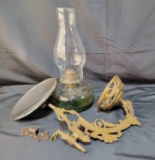 Clear Glass Oil Lamp with Bracket and Reflector