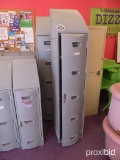 6' Rubbermaid Lockers w/ Shelves 2