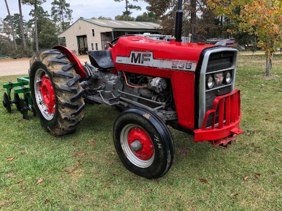 Massey Ferguson 235