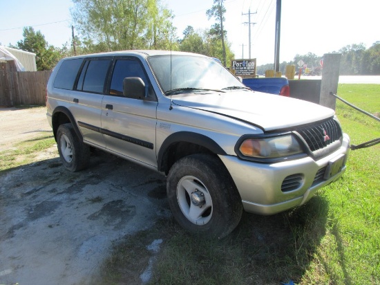 2000 Mitsubishi Montero