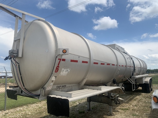 Heil  Tanker Trailer 5HTDL452245G14890