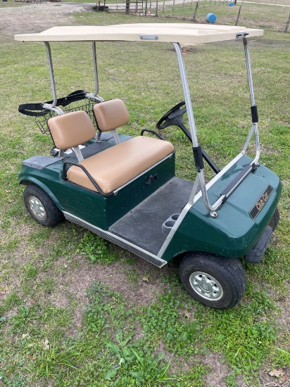 Green Club Car DS 36v w/ charger