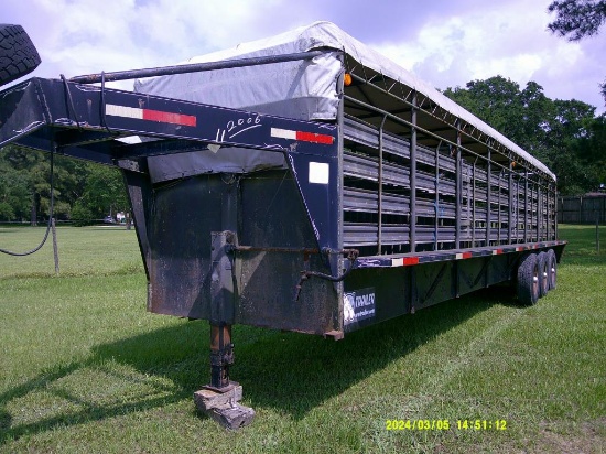 2006 WW Stock Trailer 32 Ft Long