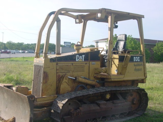 CAT  .  D3C  Dozer  6SL00945  Caldwell, TX