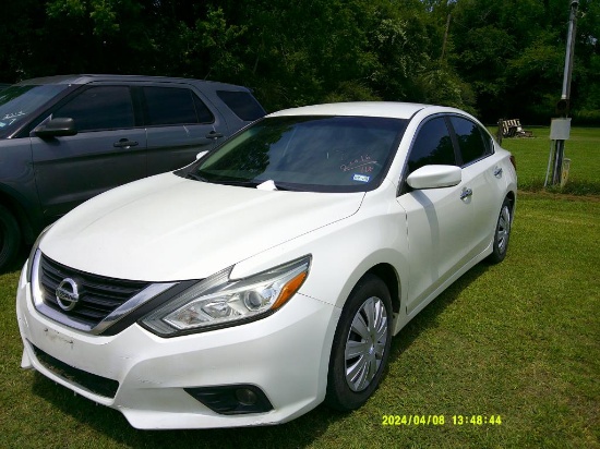 2016 Nisan Alt 4 Dr.