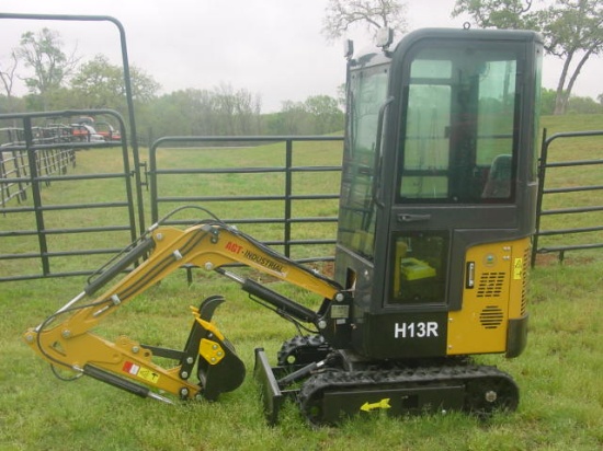 ACI Industrial  2024   H13R   Mini Excavator  .  Caldwell, TX