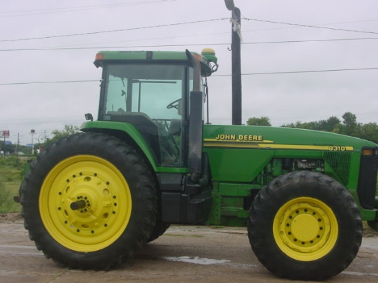 John Deere 8300 . Caldwell, TX