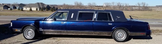 1986 Lincoln Town Car Limo