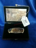 Non Tipicle Buck Pocket Knife 3in Blade and Box