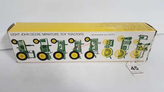 JD 8 Miniture Tractors