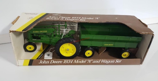 JD 1931 Model A & Wagon Set 1/16 Scale ERTL (NIB)