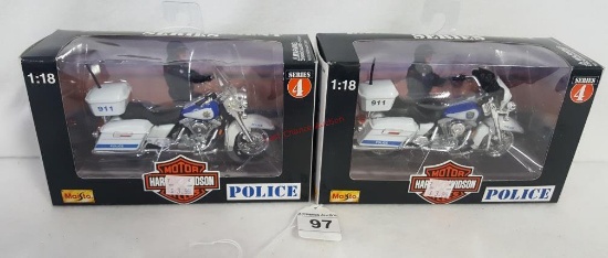 (2) Maisto HD Police Motorcycles 1:18 (NIB )