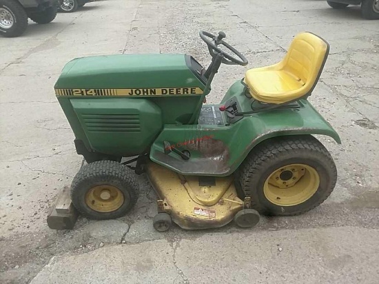 214  John Deer Lawn Mower