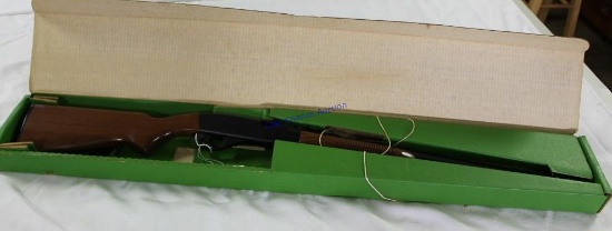 Remington 572 .22lr Rifle NIB