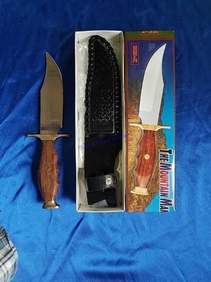 Mountain Man Knife in Box