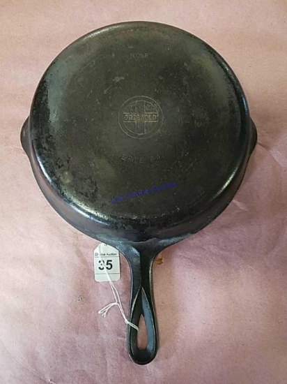 Griswold 8 Cast Iro Skillet