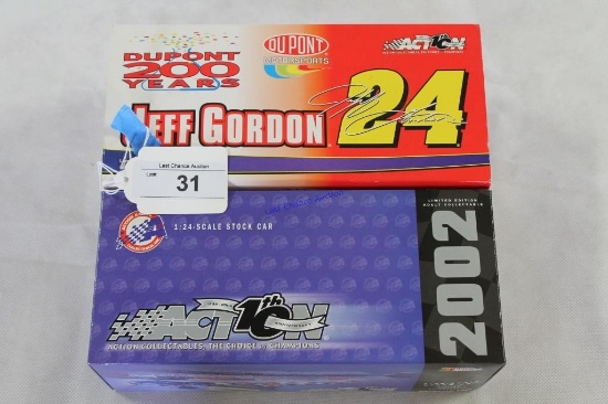 1:24 Scale 2002 Jeff Gordon Stock Car 200th