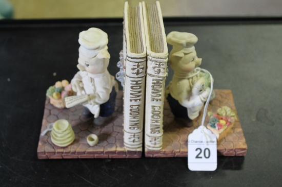 Pig Chefs Cookbook Bookends
